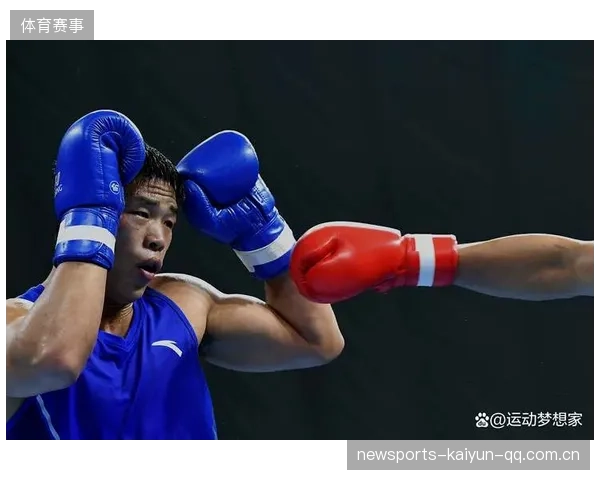 UFC铁腕重拳一记打穿防守,震撼全场的瞬间揭秘 UFC铁腕重拳一记打穿防守,震撼全场的瞬间揭秘